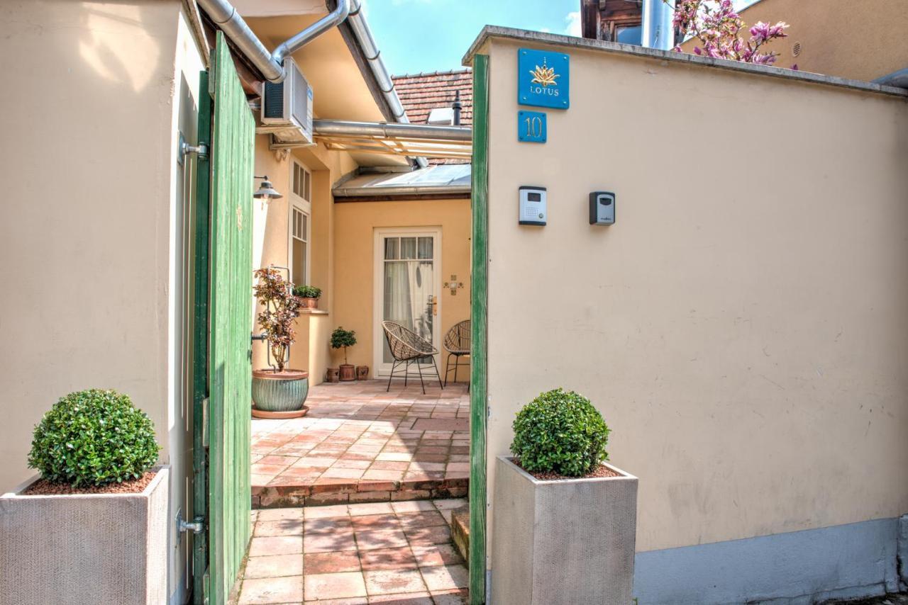 Lotus Apartment Сентендре Екстериор снимка